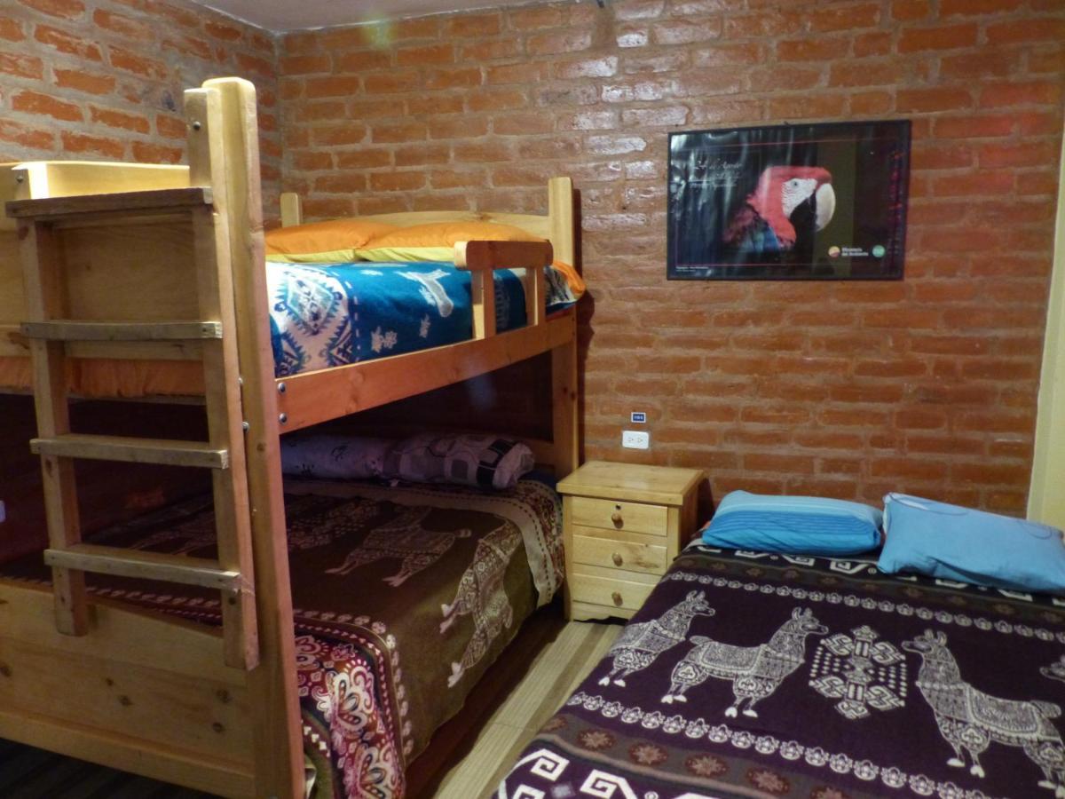 بانيوس Hostal La Casa Amarilla City المظهر الخارجي الصورة