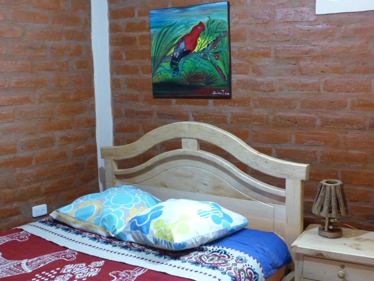 بانيوس Hostal La Casa Amarilla City المظهر الخارجي الصورة